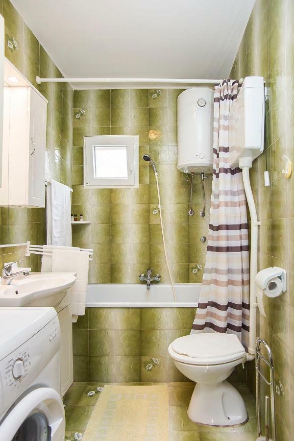 Holiday House "Kale" Drace Bagian luar foto
