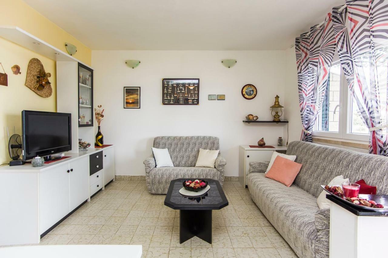 Holiday House "Kale" Drace Bagian luar foto